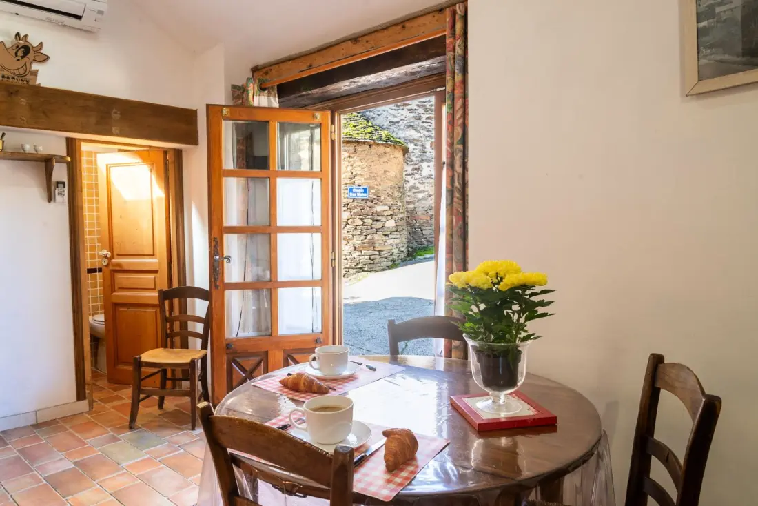 Holiday Cottage Rental 2/4 ember palhères