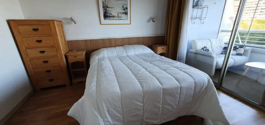 Apartment With Terrace 300m De La Plage