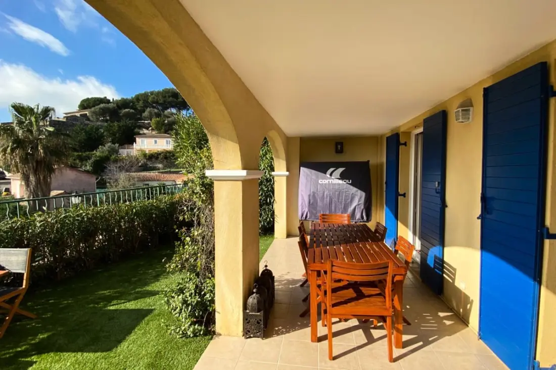 Gyönyörű és békés Villa egy rezidenciában