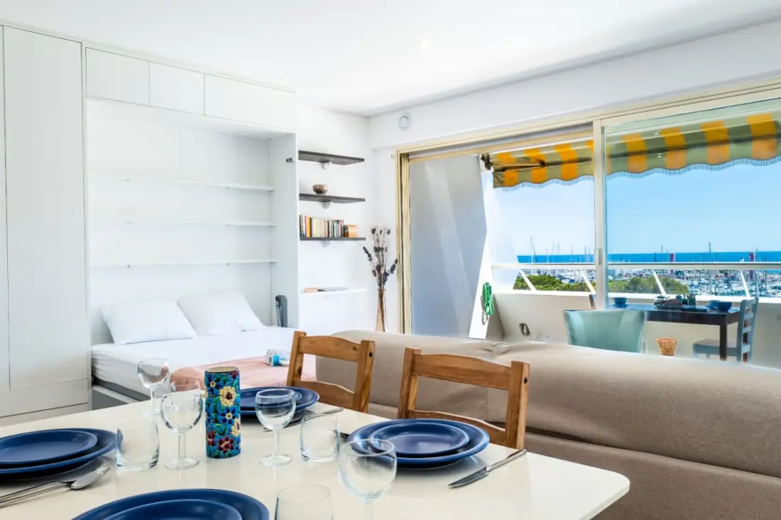 Spacious Studio With Breathtaking Sea View