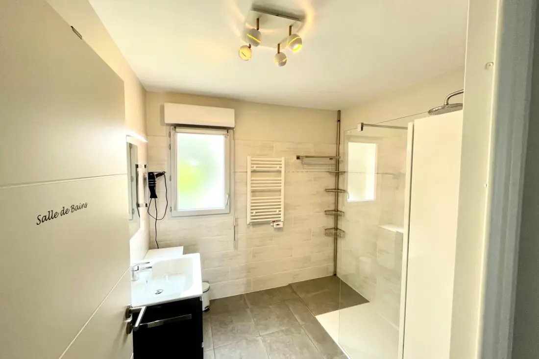 Superb Sea View Apartment in Villeneuve-loubet
