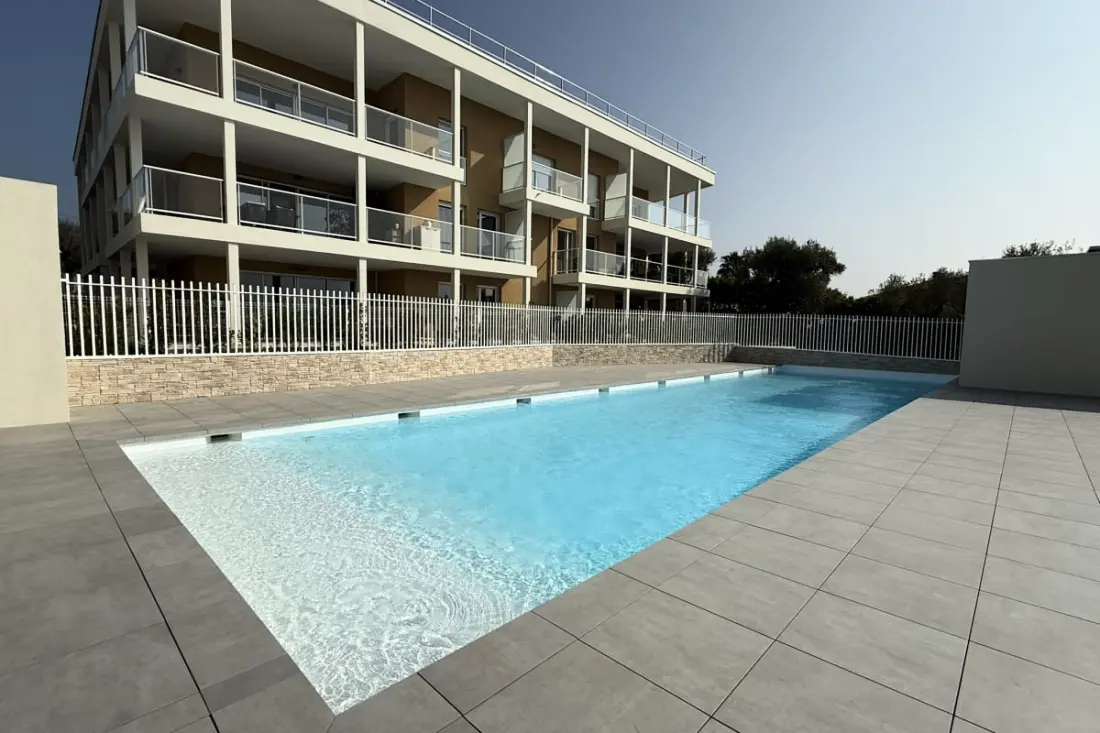 Modern Studio - Terrace - Swimming pool