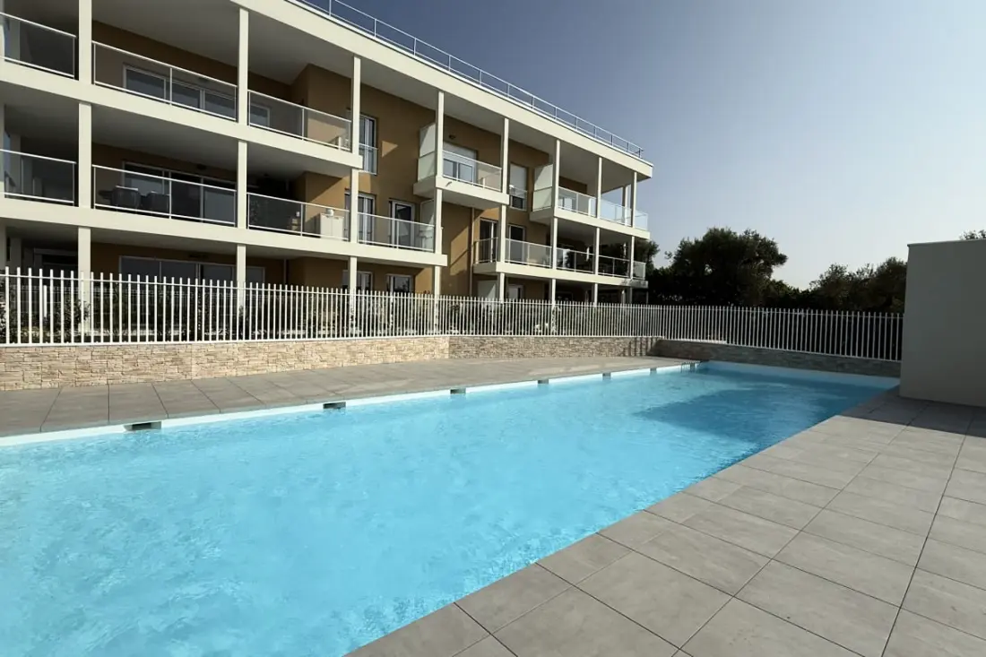 Modern Studio - Terrace - Swimming pool