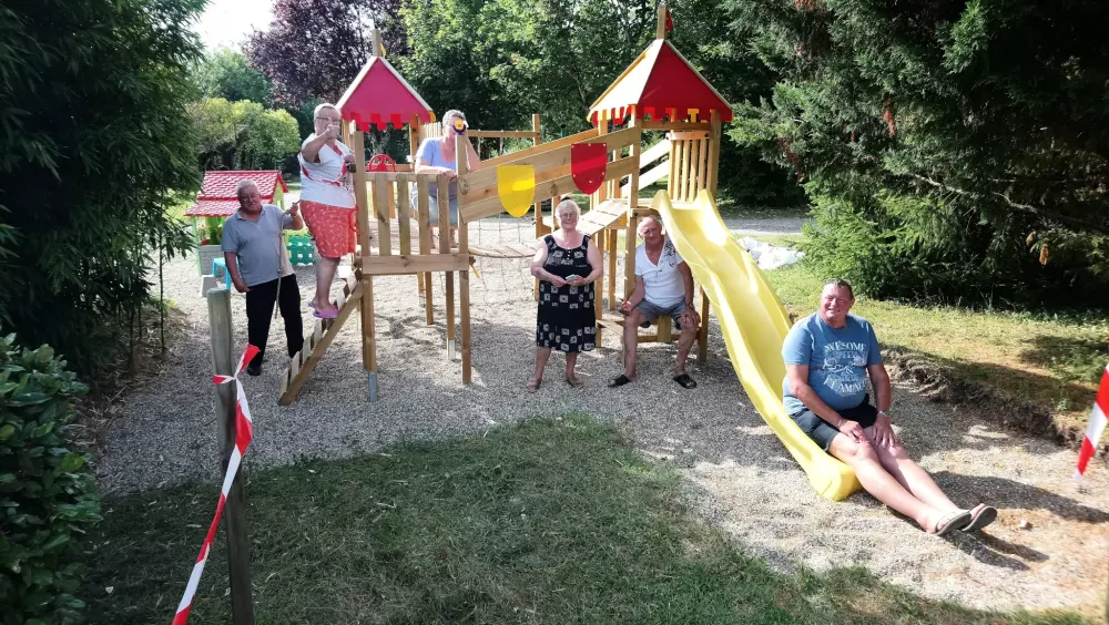 Campingplatz FONTAINE DU ROC 3 Sterne★★★