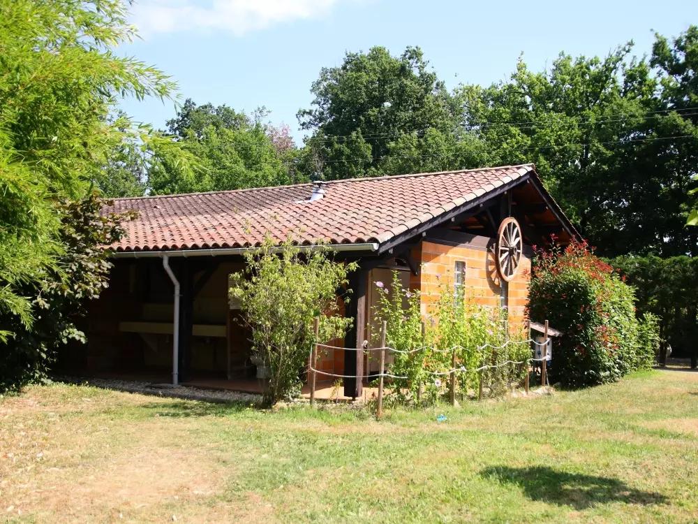 Campingplatz FONTAINE DU ROC 3 Sterne★★★