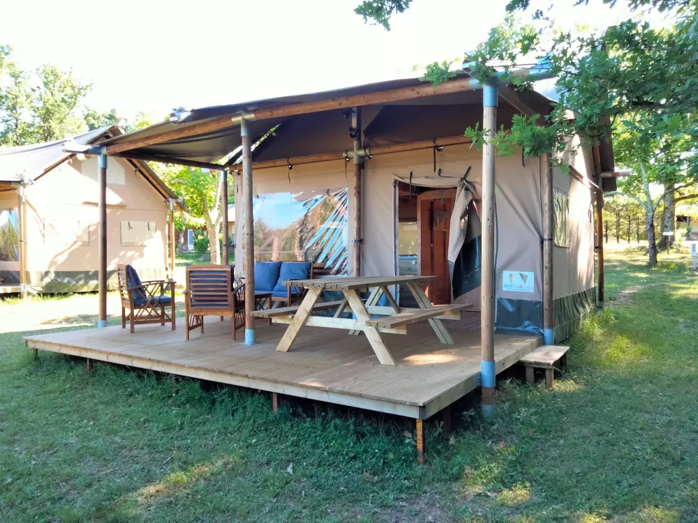 Campingplatz FONTAINE DU ROC 3 Sterne★★★