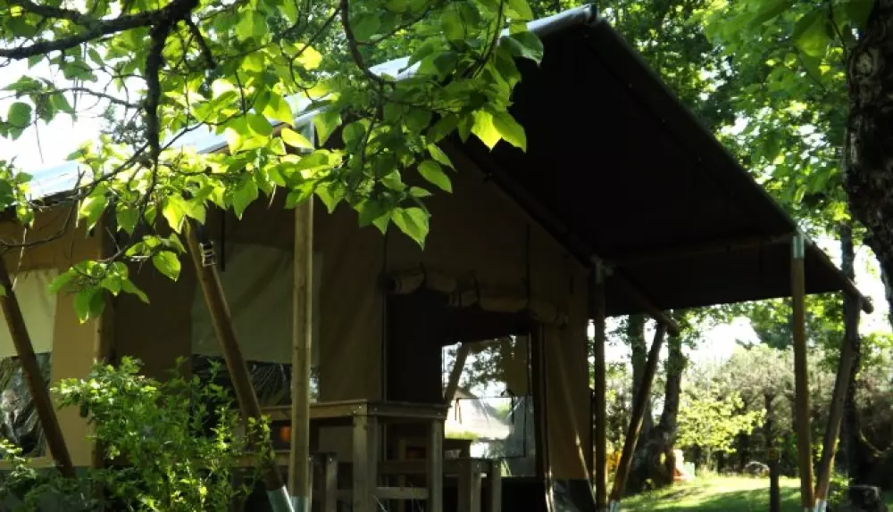 Campingplatz FONTAINE DU ROC 3 Sterne★★★