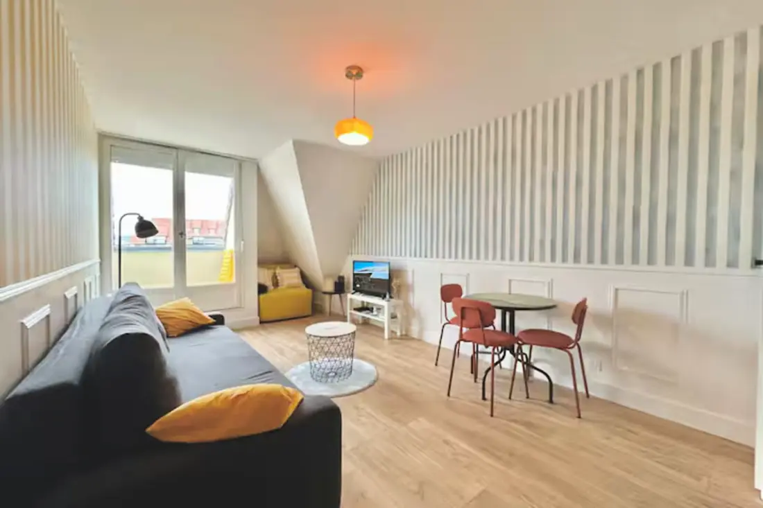 Charming Studio with Balcony in Villers-sur-mer