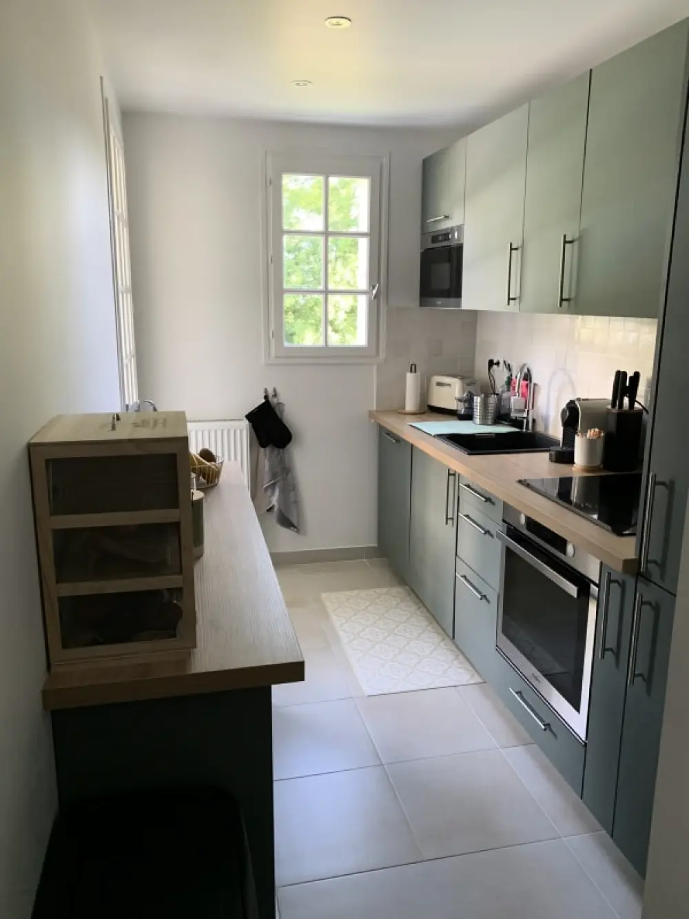 Appartement met zwembad - vlakbij treinstation