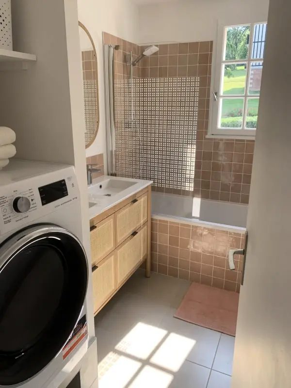 Apartman úszómedencével - a vasútállomás közelében