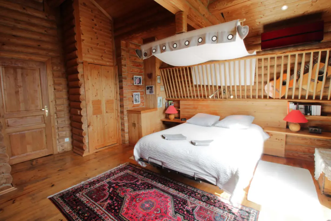 Csodálatos Chalet medencével és nézettel