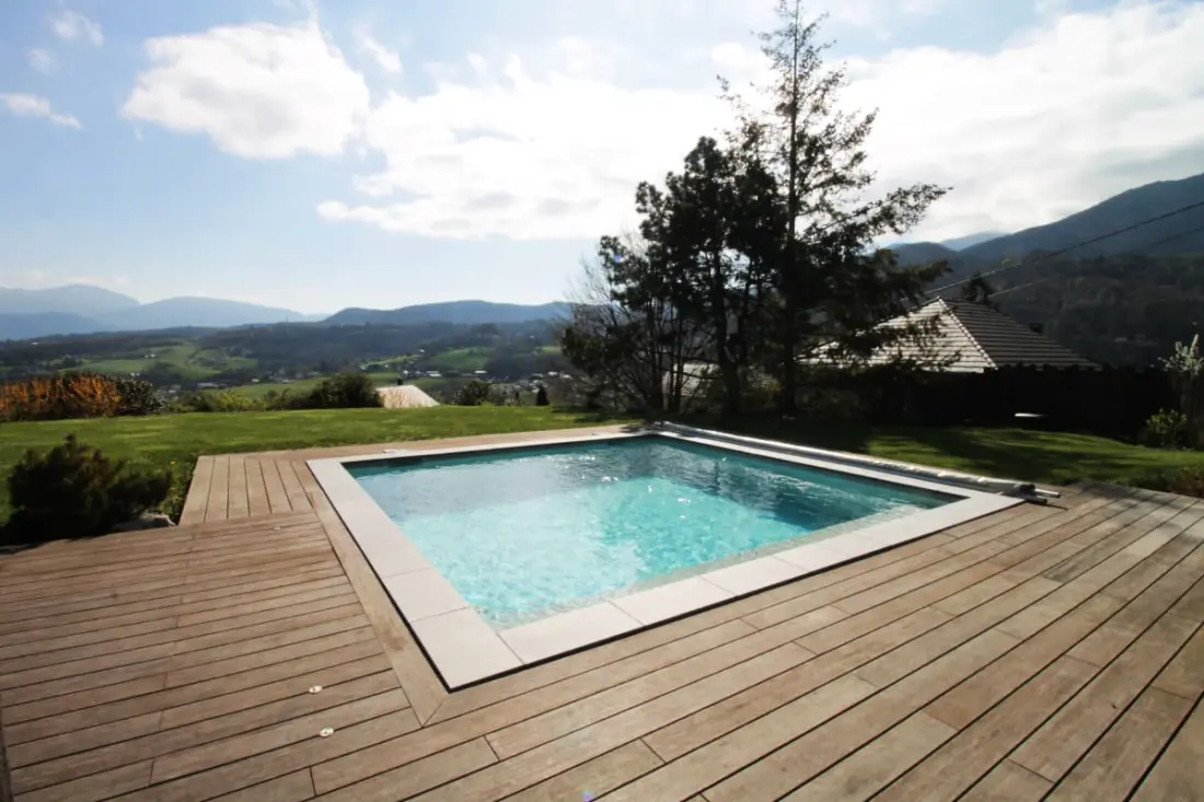 Csodálatos Chalet medencével és nézettel