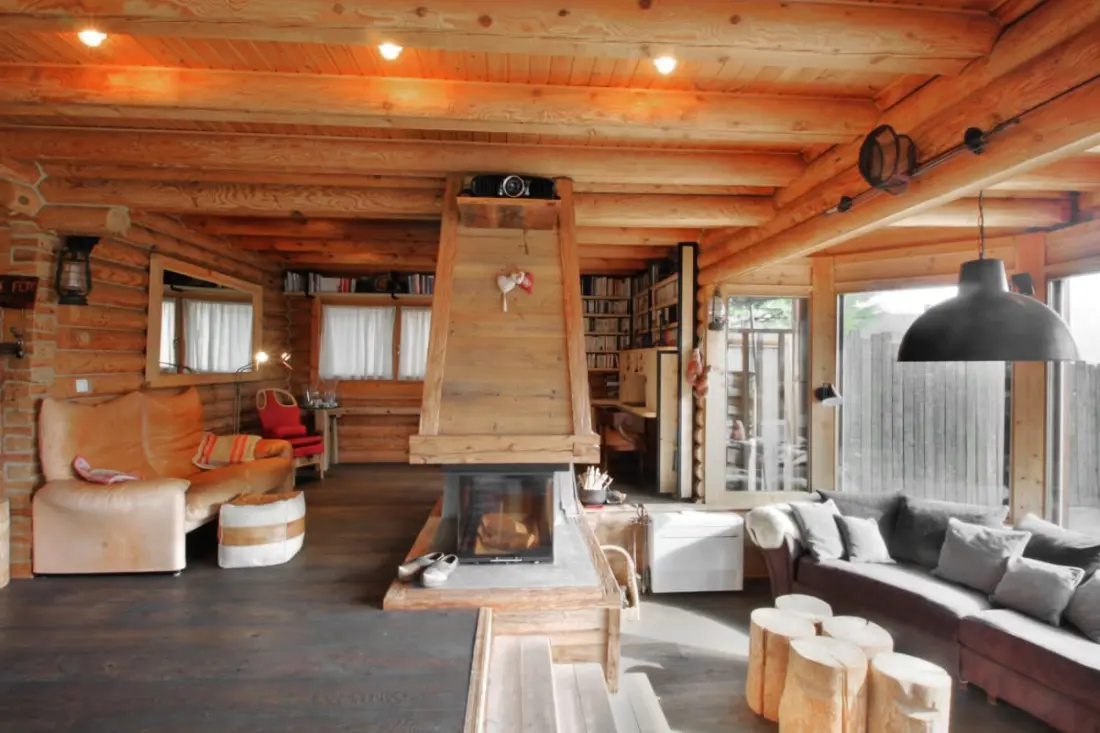 Csodálatos Chalet medencével és nézettel