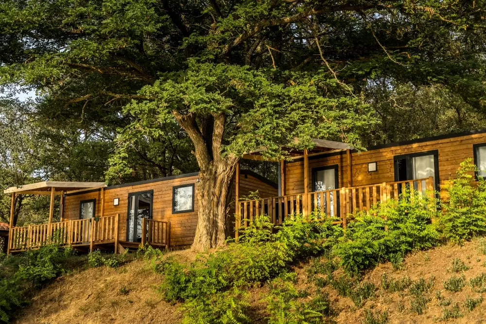 Camping Les Rives Du Lac De Vinca 3 Stjerner★★★