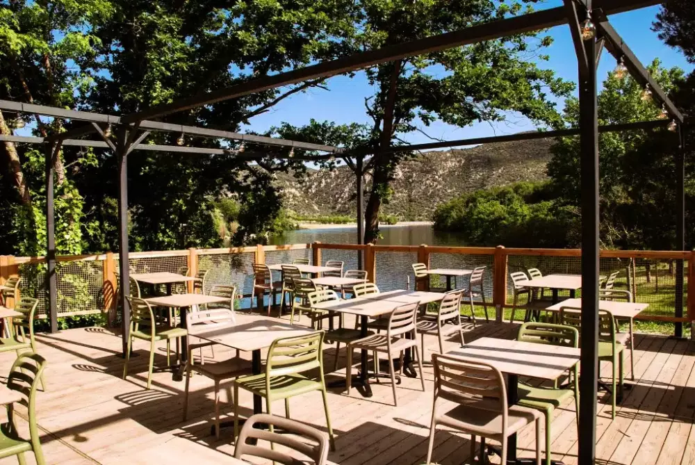 Camping Les Rives Du Lac De Vinca 3 Stjerner★★★