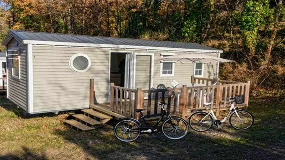 Camping Les Rives Du Lac De Vinca 3 Stjerner★★★