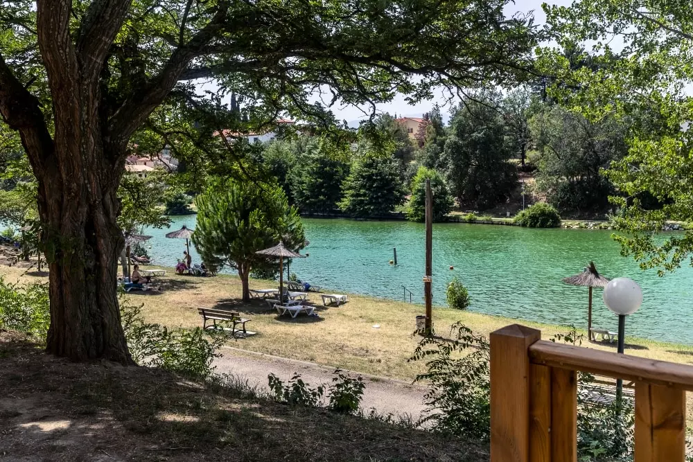 Camping Les Rives Du Lac De Vinca 3 Stjerner★★★