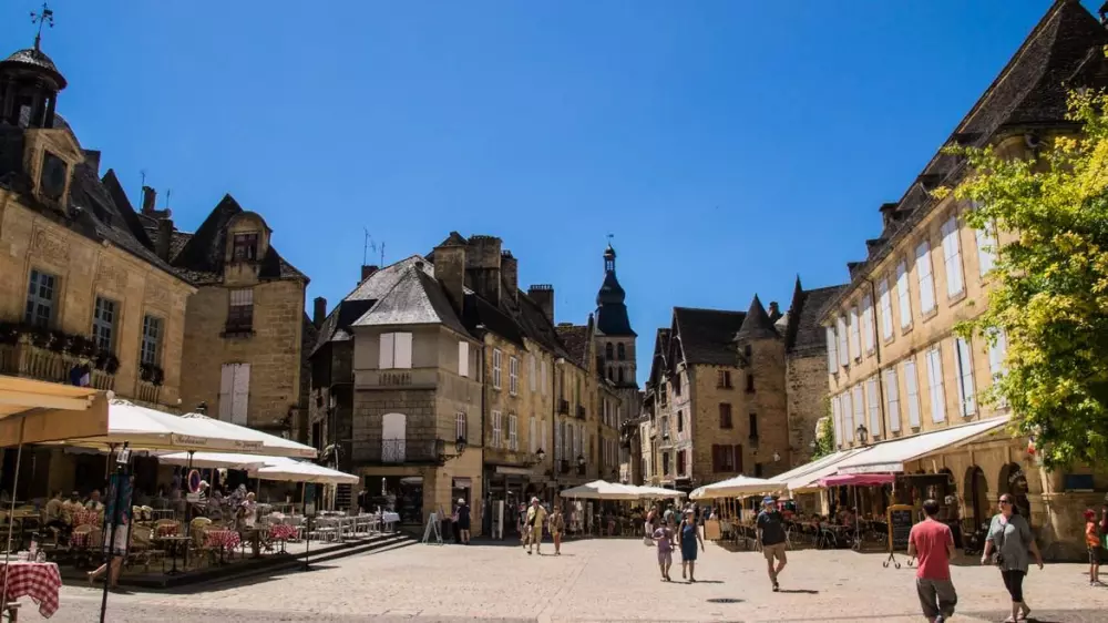 Flower Camping La Sagne 3 Sterne★★★