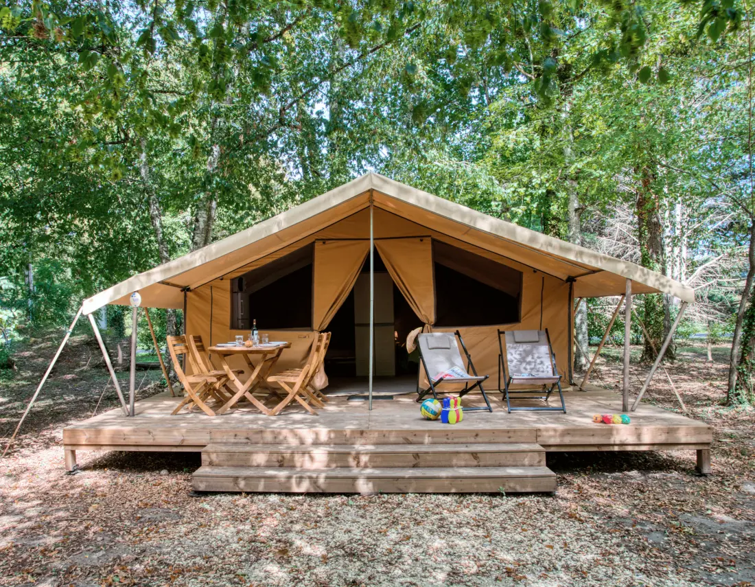 Flower Camping La Sagne 3 étoiles★★★