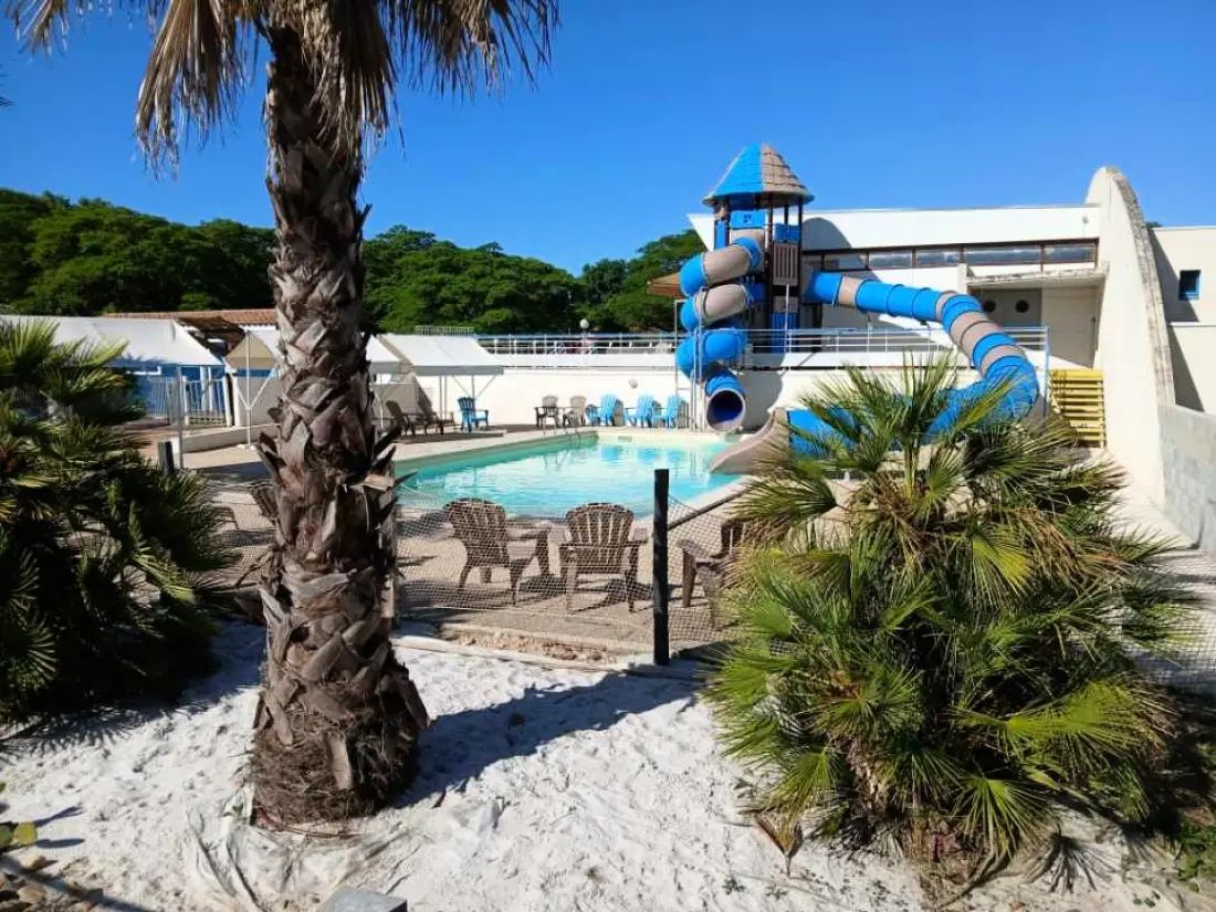 Camping Ushuaïa Villages Les Chalets de Moulière 2 étoiles★★