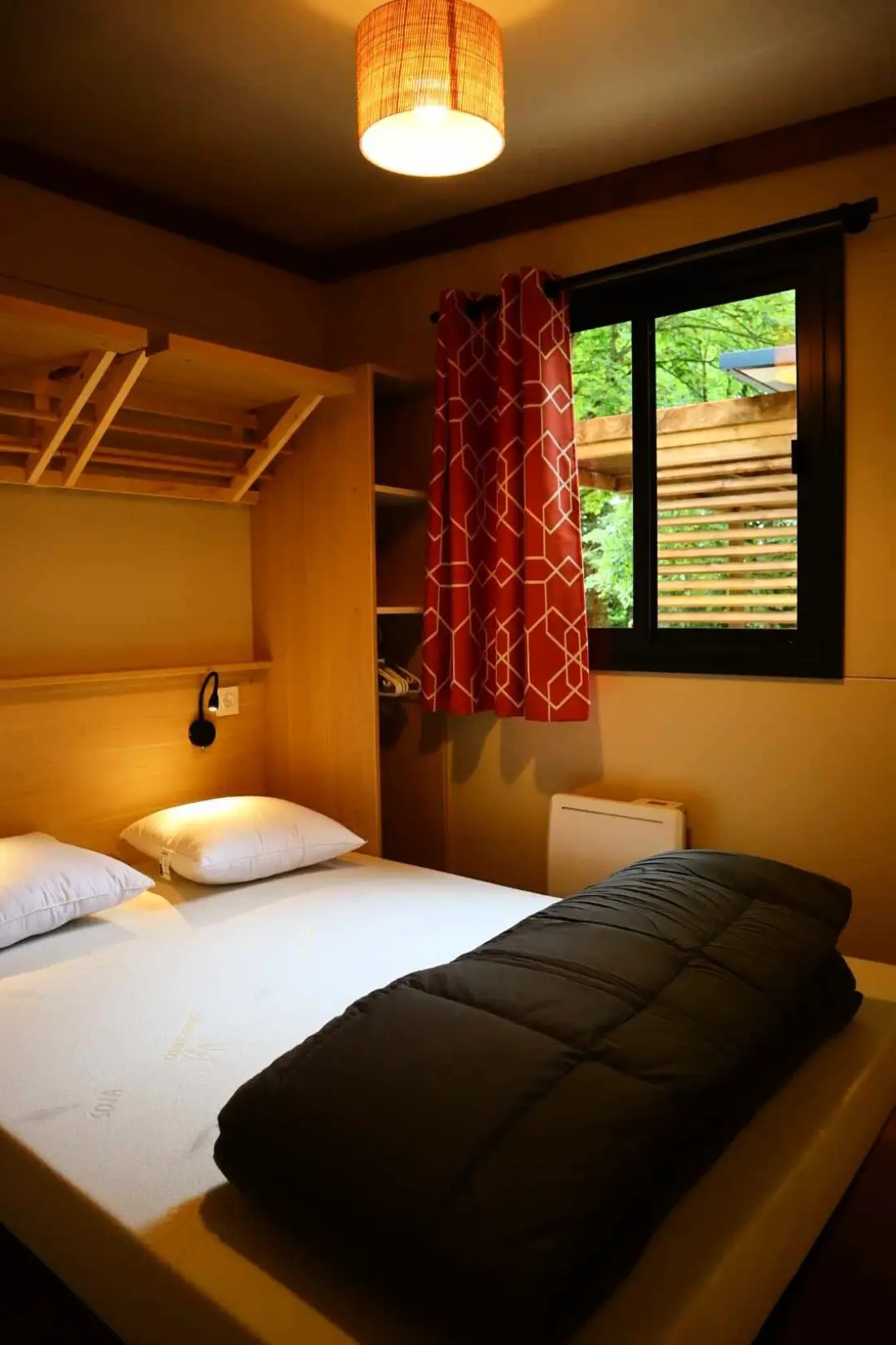 Camping Ushuaïa Villages Les Chalets de Moulière 2 étoiles★★