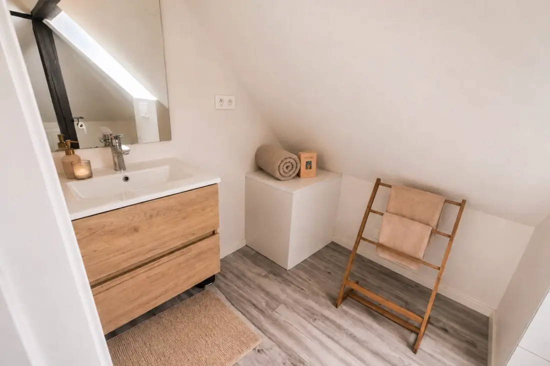 Appartement Avec Balcon Et Parking à Wiwersheim
