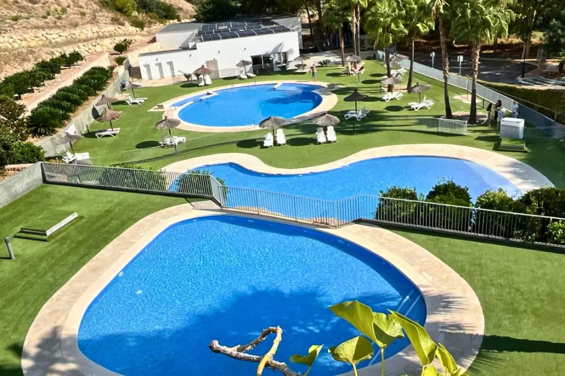 Superb Penthouse: Medencek, Szolárium felszerelt, Panoramikus nézet