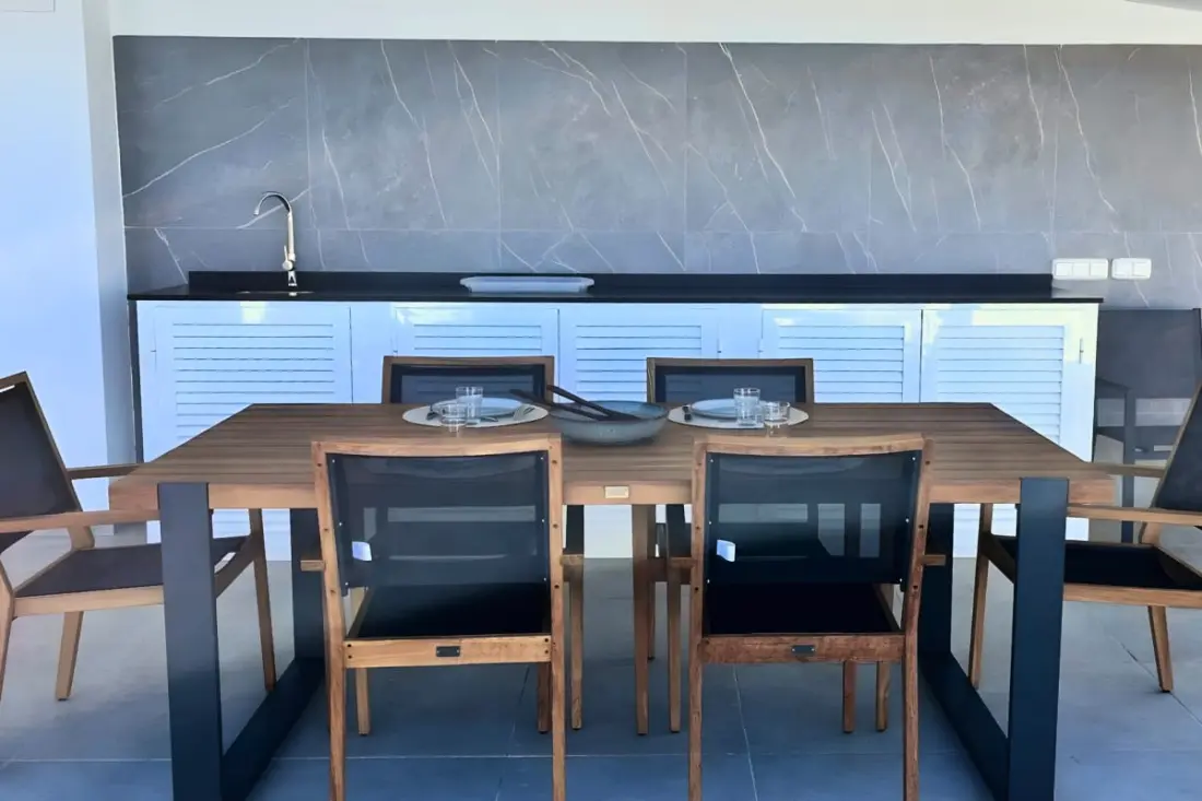 Superb Penthouse: Medencek, Szolárium felszerelt, Panoramikus nézet