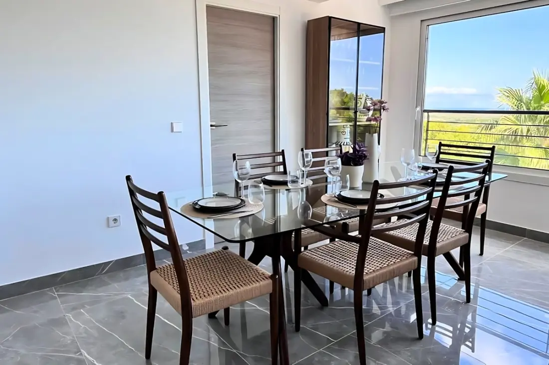 Superb Penthouse: Medencek, Szolárium felszerelt, Panoramikus nézet
