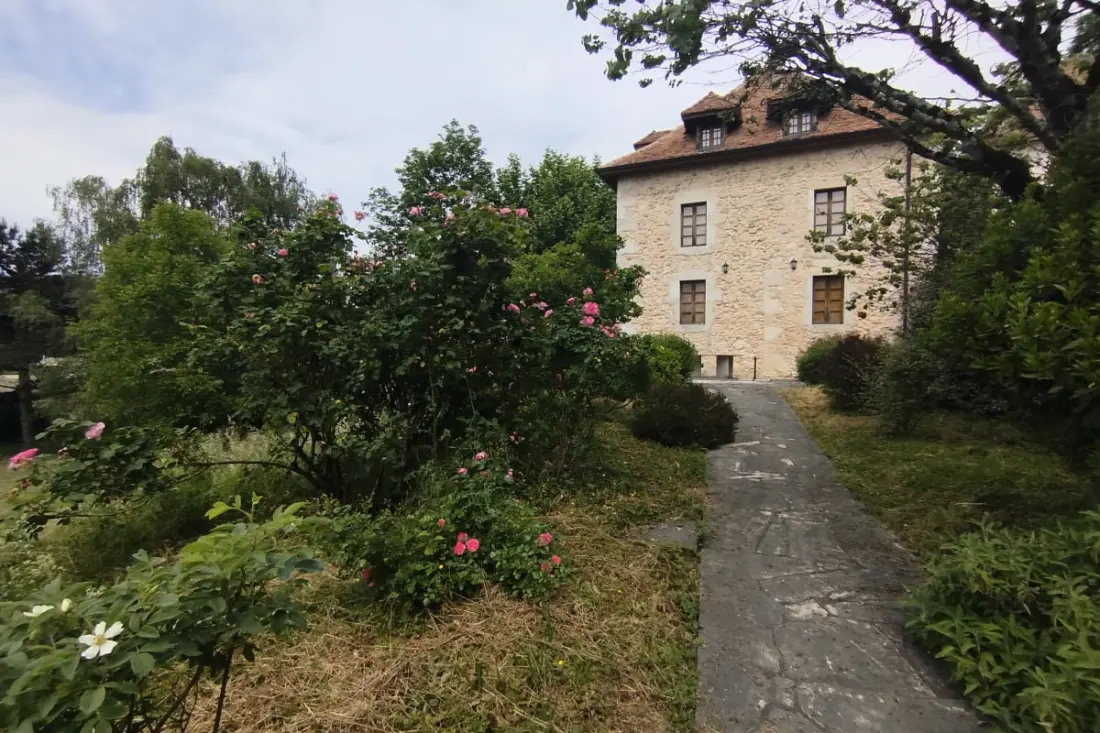 Old Charming House a tó és a rhone között