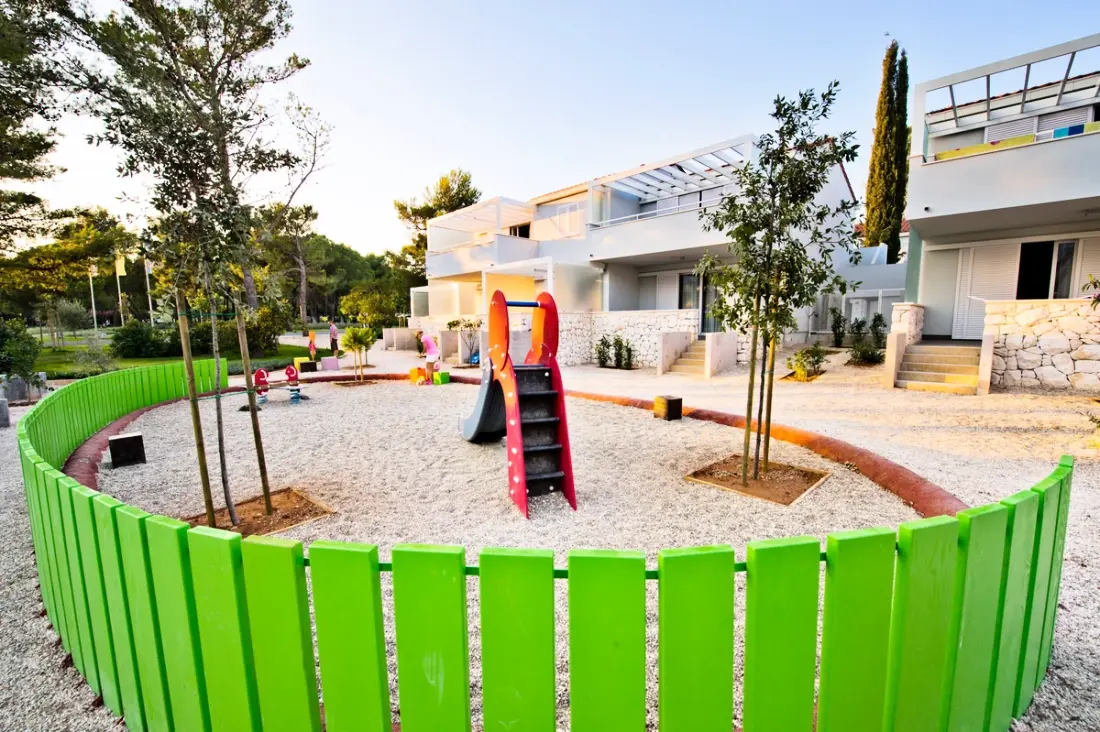 Camping Zaton Holiday Resort4 Sterren★★★★