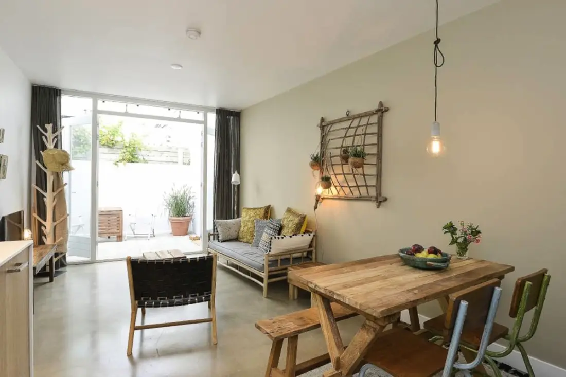 Kövesse a Nap Apartmant