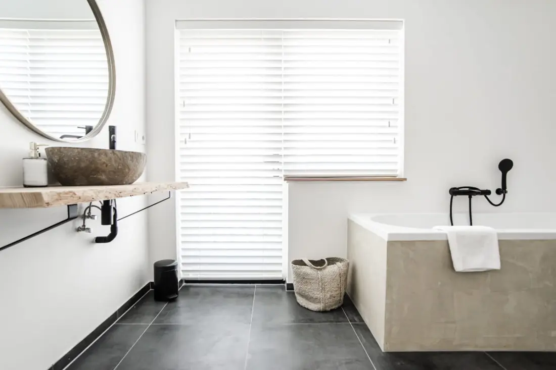 Marleys Beachhouse - Luxury Guest Room Balcony