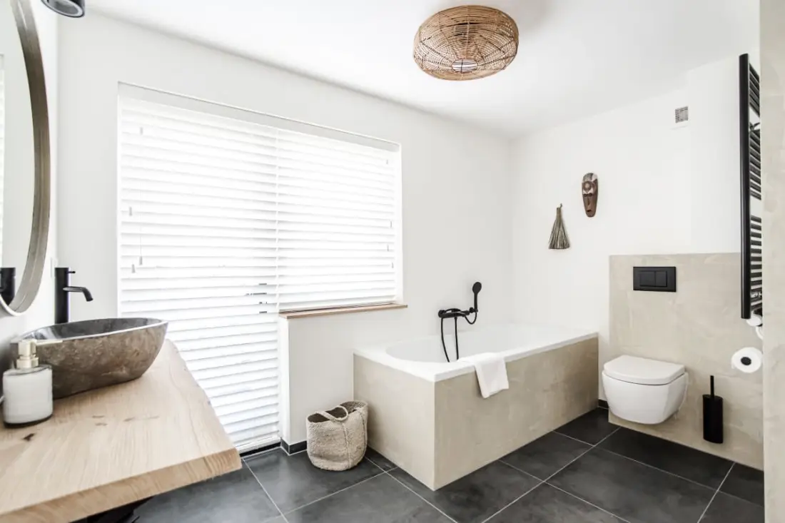 Marleys Beachhouse - Luxury Guest Room Balcony