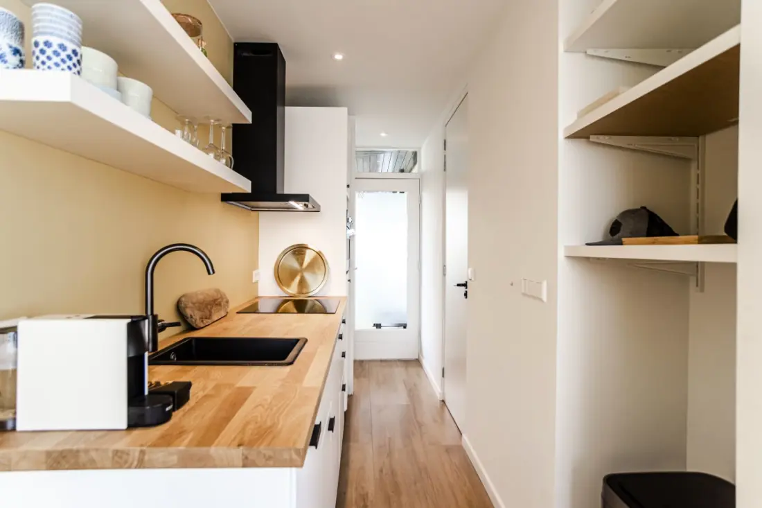 A Shell Apartment 59