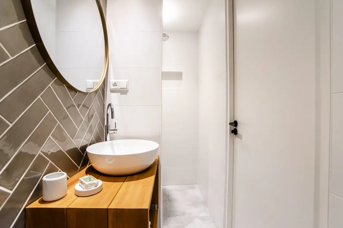 A Shell Apartment 59