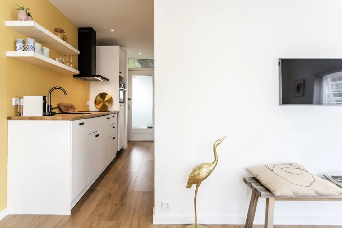 A Shell Apartment 59