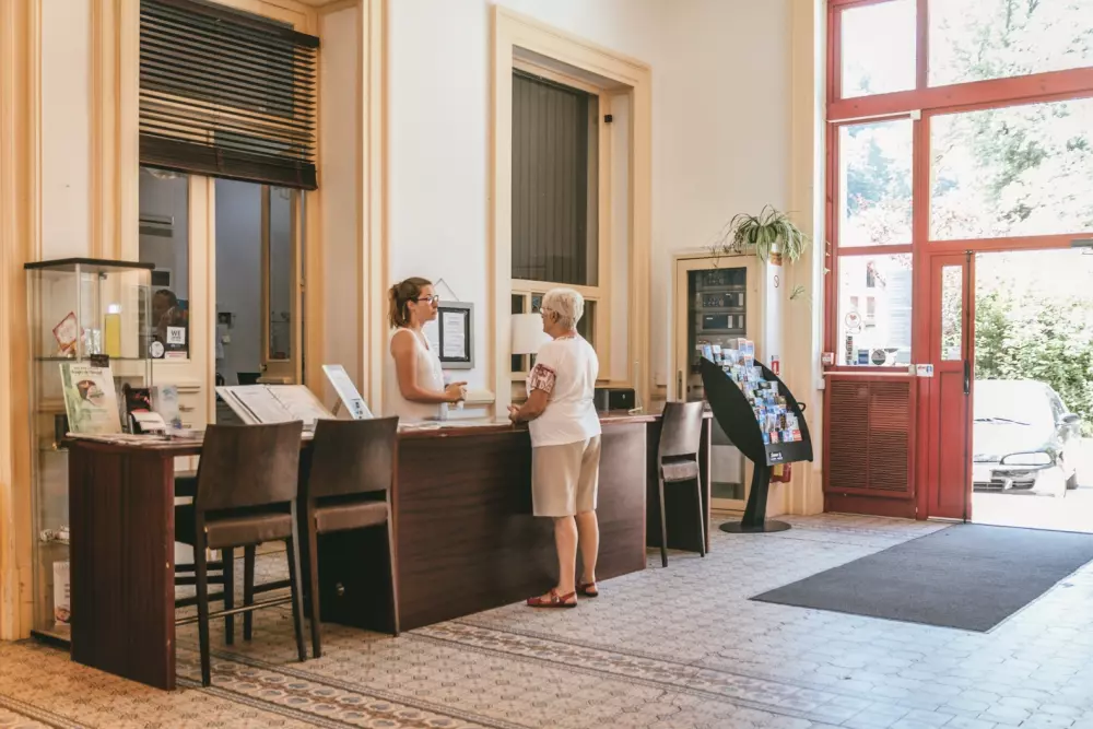 Terres de France - Appart'Hotel le Splendid