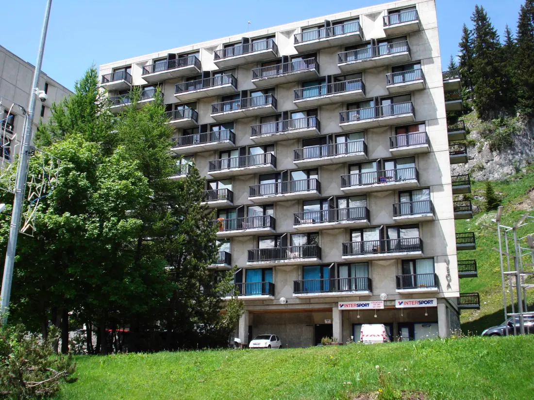 Vega Residence