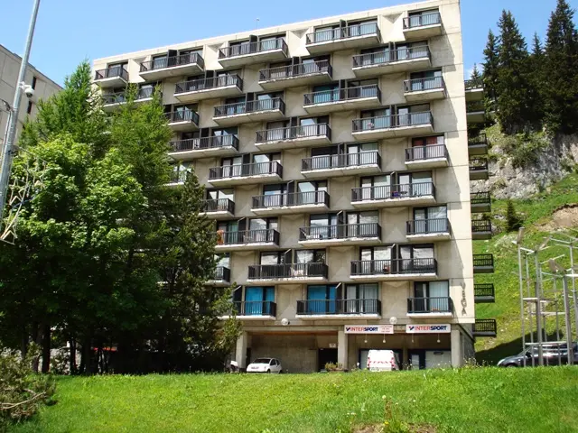 Vega Residence