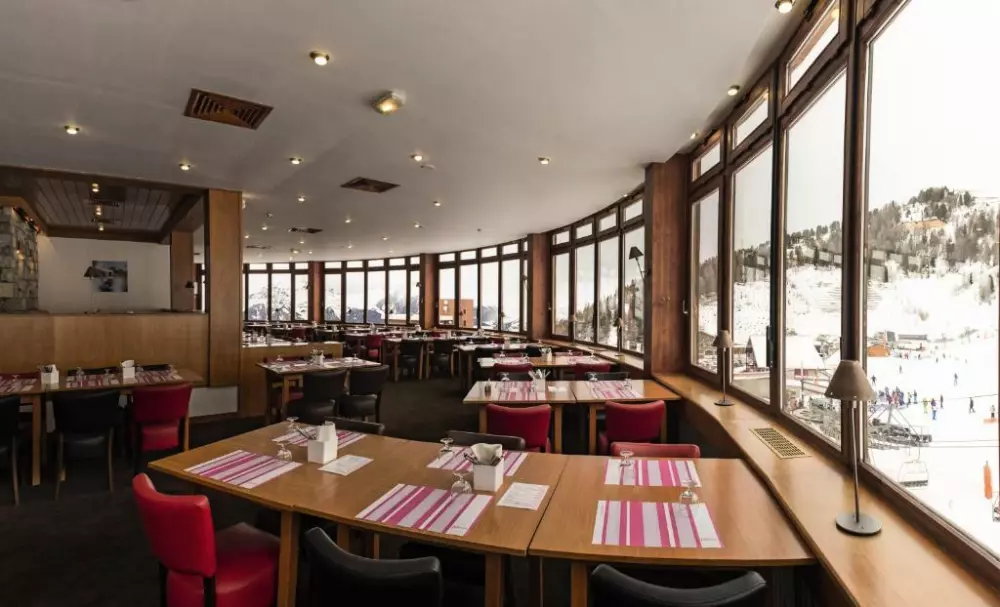 Hotel La Plagne Le Terra Nova - Breakfast