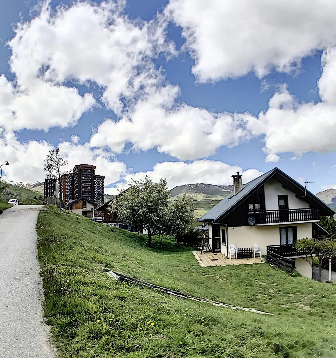 Chalet Genepy