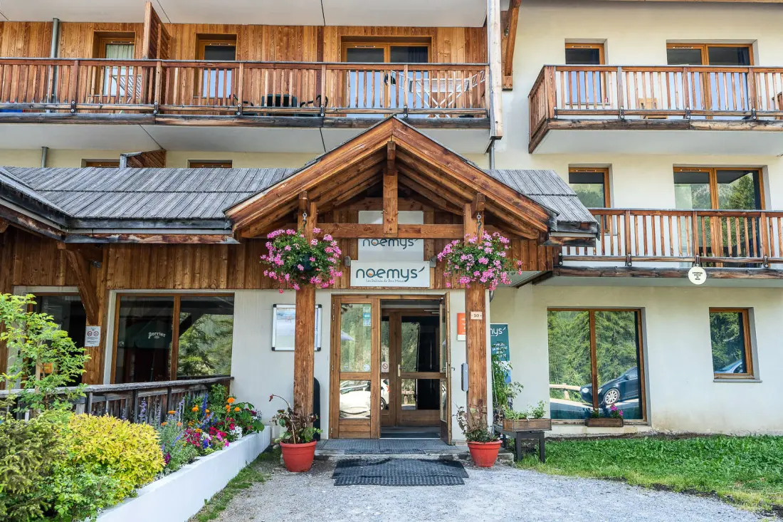 Les Chalets De Bois Méan – A
