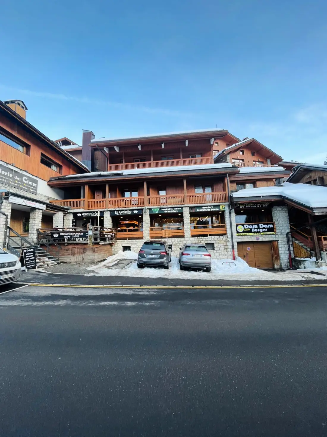 Arrolaz Residence