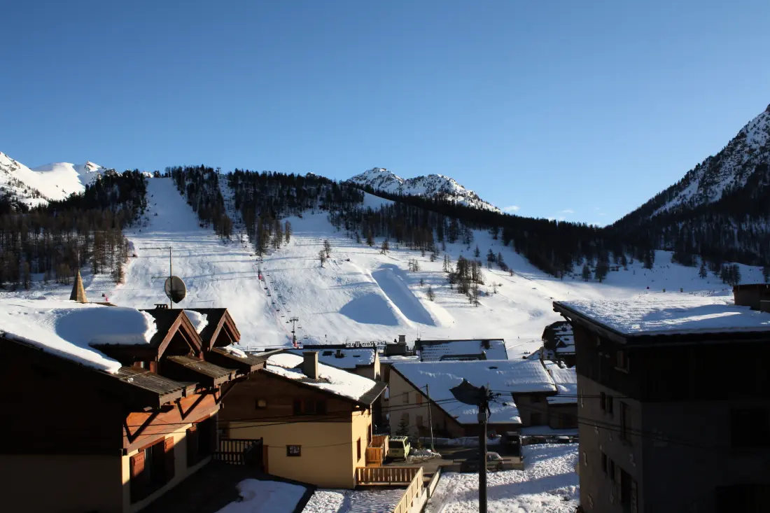 Chalet Carlines