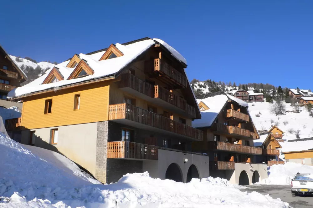 Chalets De Praroustan