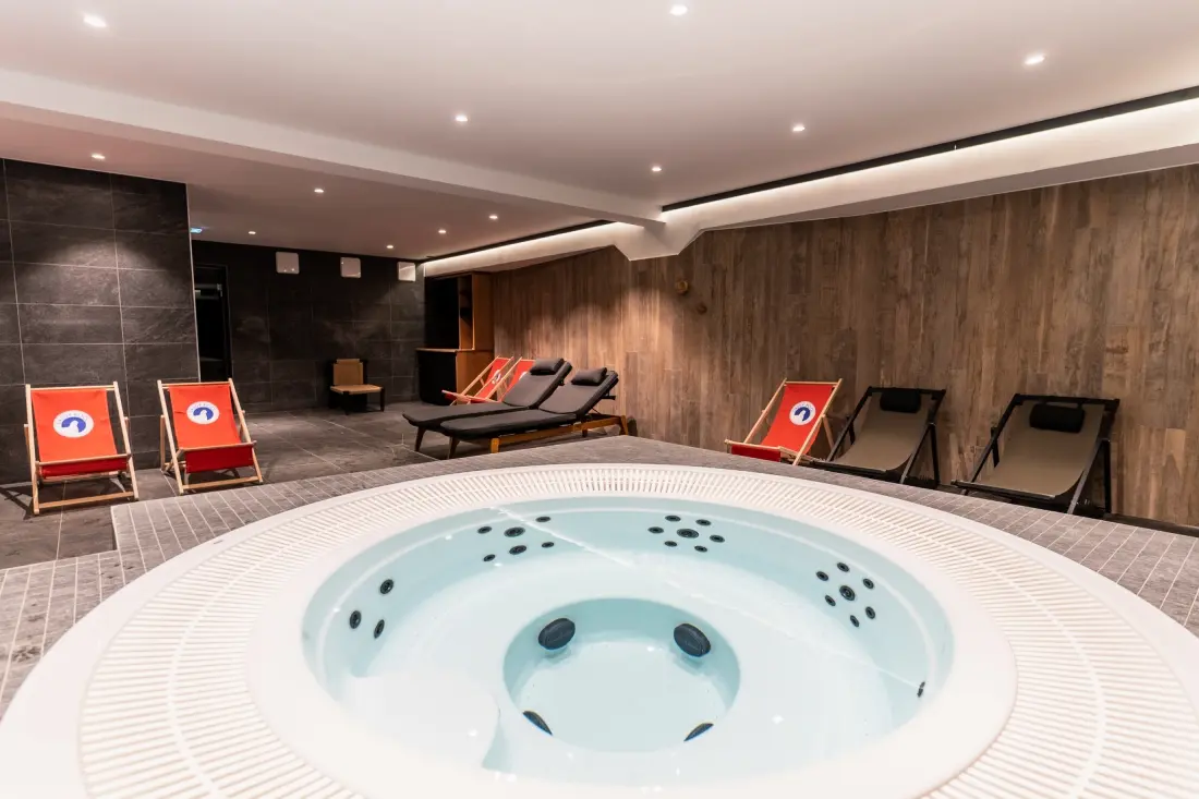 Hotel Terresens Le Cristal Lodge 3 Gwiazdy★★★ 3 Gwiazdy★★★ 3 Gwiazdy★★★