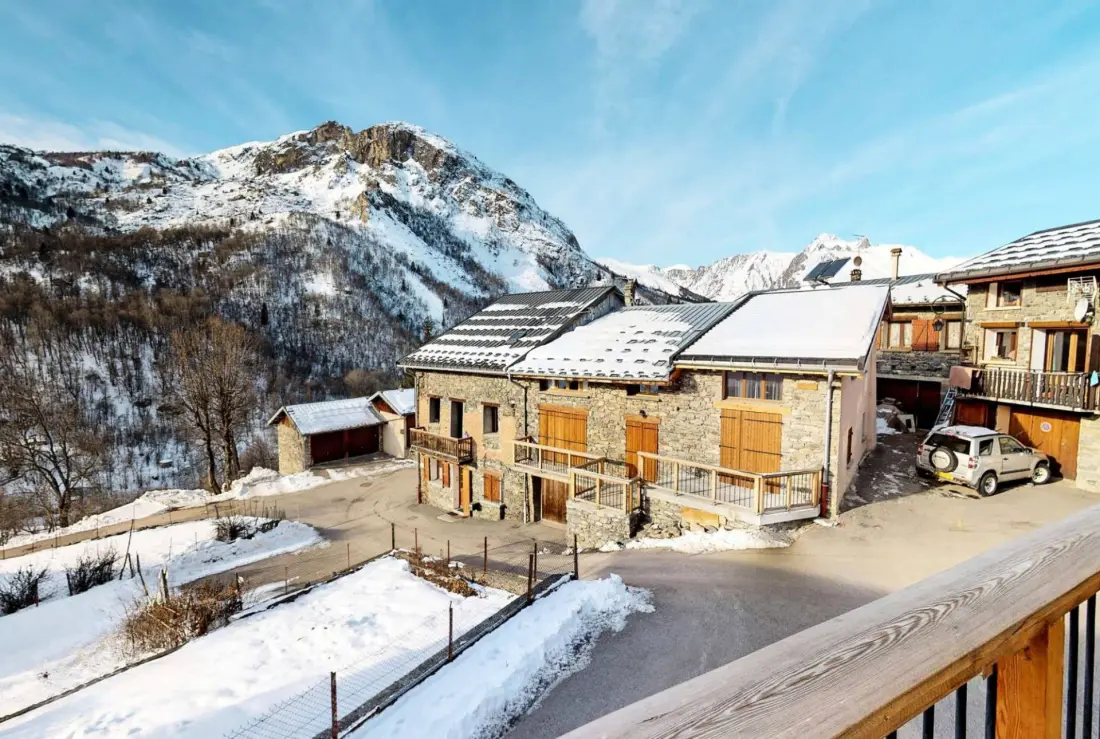 Chalet De Manou
