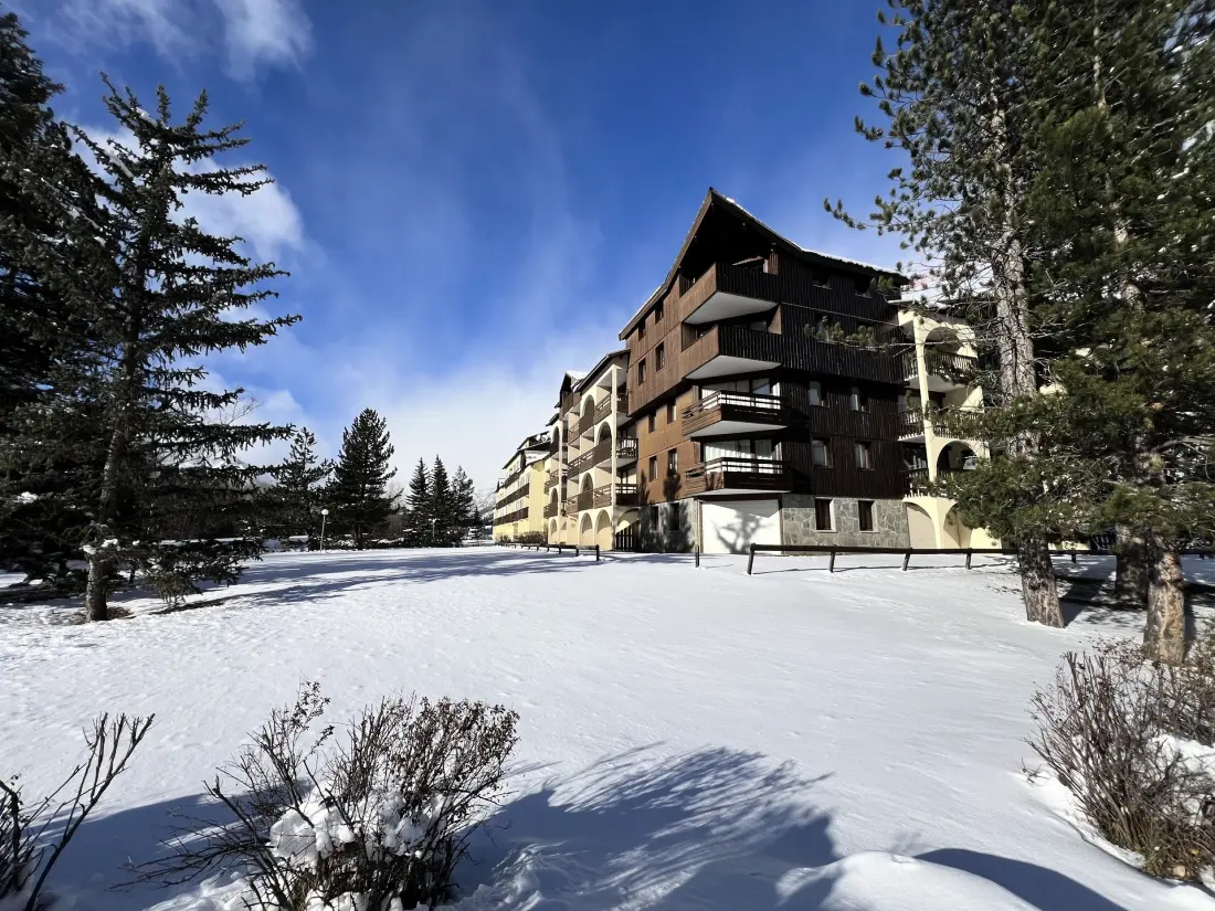 Grand Serre Che B Residence