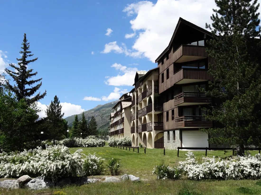Grand Serre Che B Residence